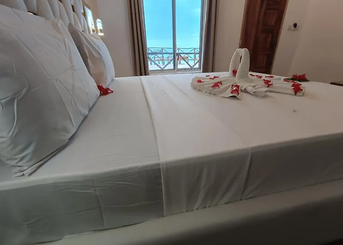 Zanzi beach hotel