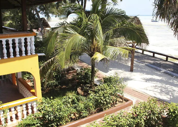 Mnarani Beach Cottages