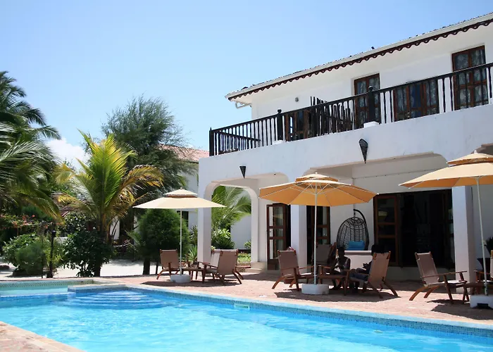 Moonshine Uroa Boutique Hotel