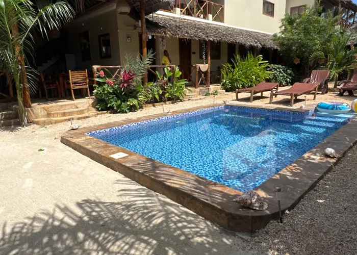 Peace And Color Limited Guest House